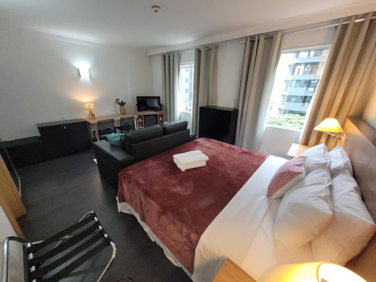Super Comfort Flats L - Wtc - Com Estacionamento Σάο Πάολο Εξωτερικό φωτογραφία